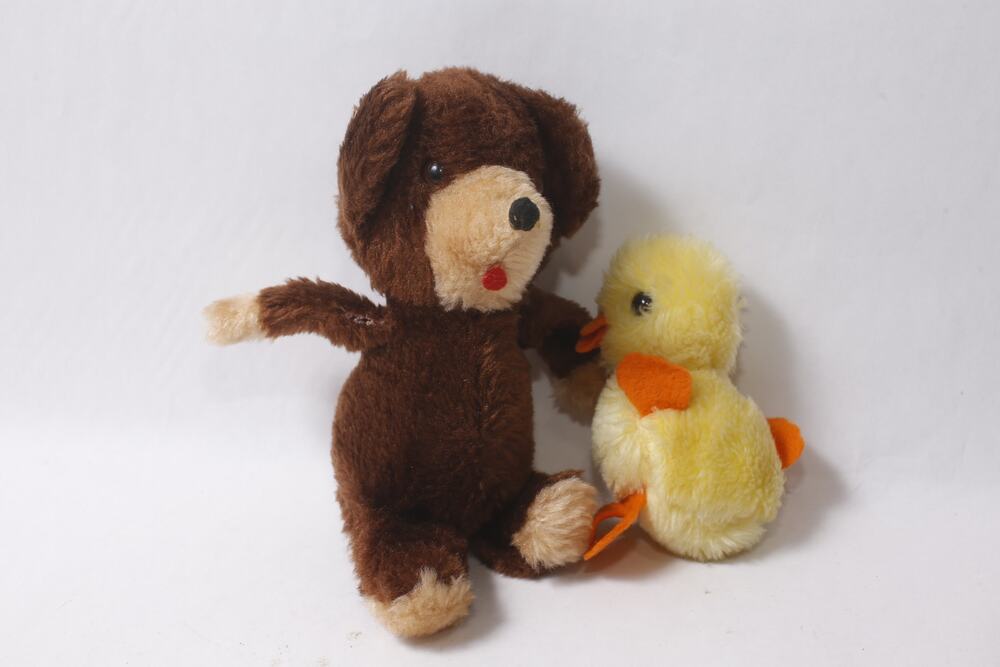 Daking Vintage Small Vintage Plush Teddy Bear and Little Chick ~ 260909-WH 1145